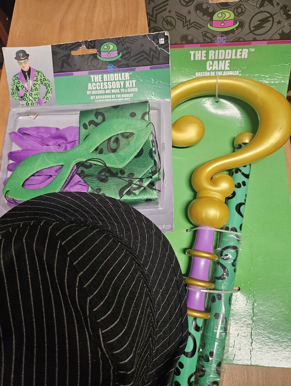 The Riddler Accessory Kit & Cane Set - Green and Purple Riddler Costume Props